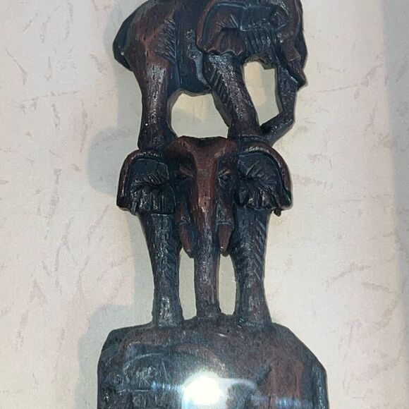 Vintage Hand Carved 5 Wooden Elephant Totem Pole Matted Framed W/Glass Wall Art - Picture 5 of 7